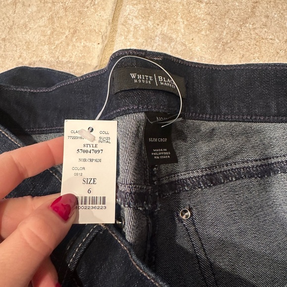 White House Black Market Noir Cropped Jeans - Picture 4 of 4